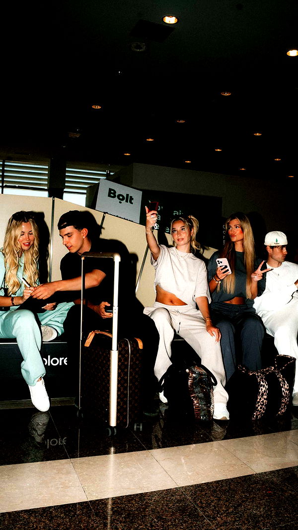 samantrasunny image ~ Altpins