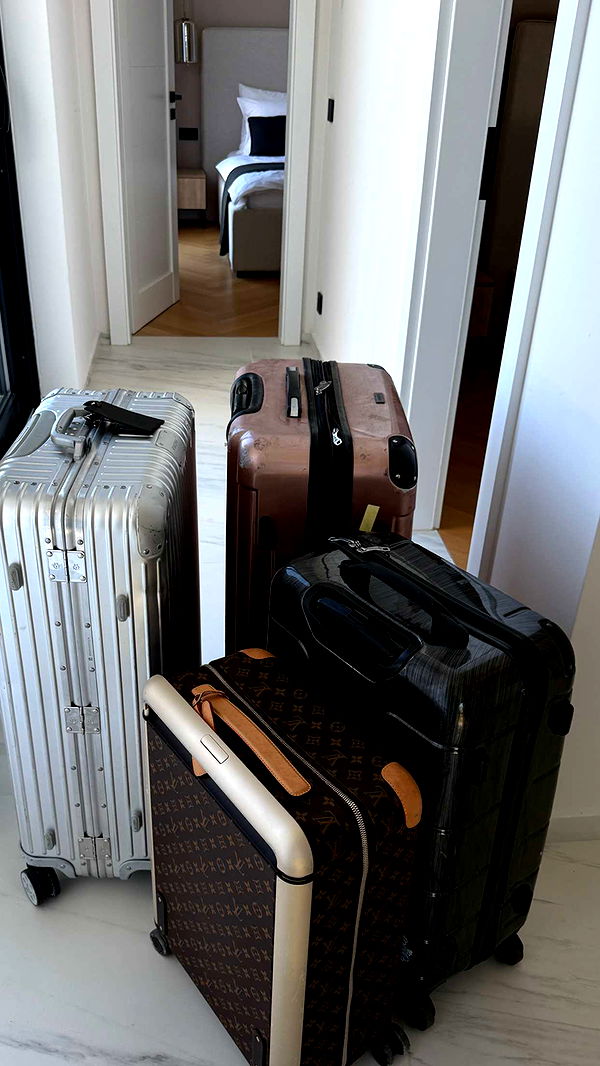 samantrasunny image ~ Altpins