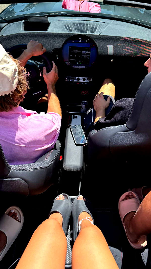 samantrasunny image ~ Altpins