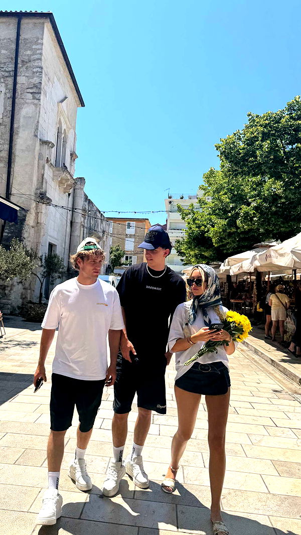 samantrasunny image ~ Altpins