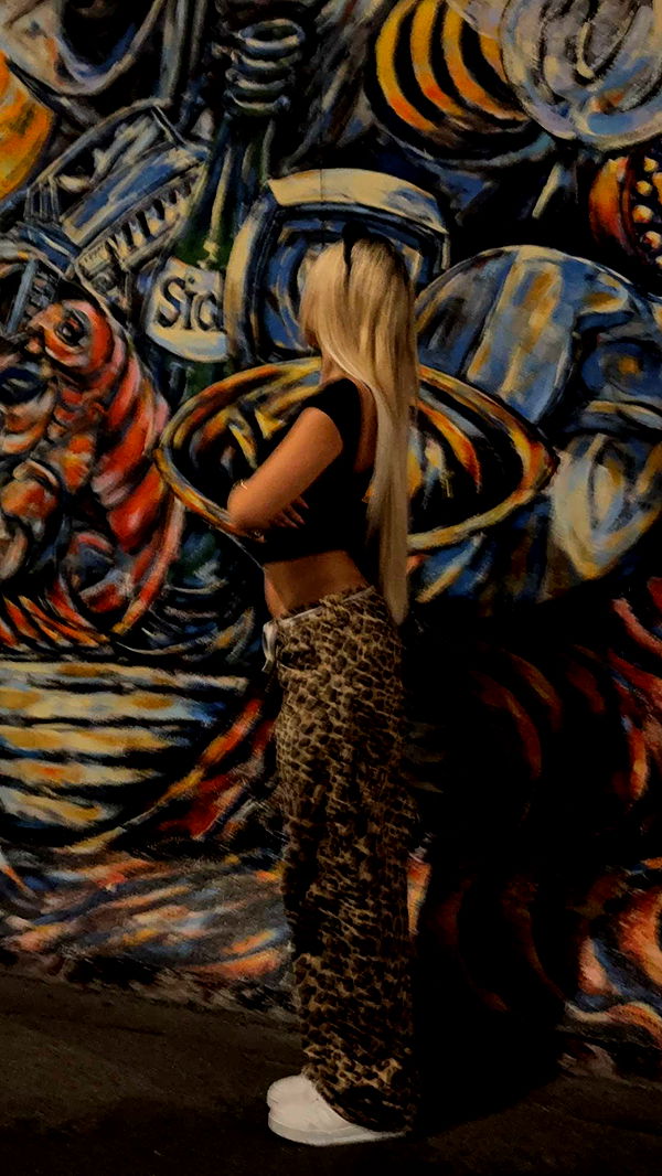 samantrasunny image ~ Altpins