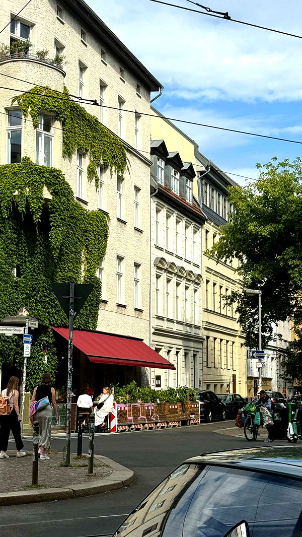 samantrasunny image ~ Altpins