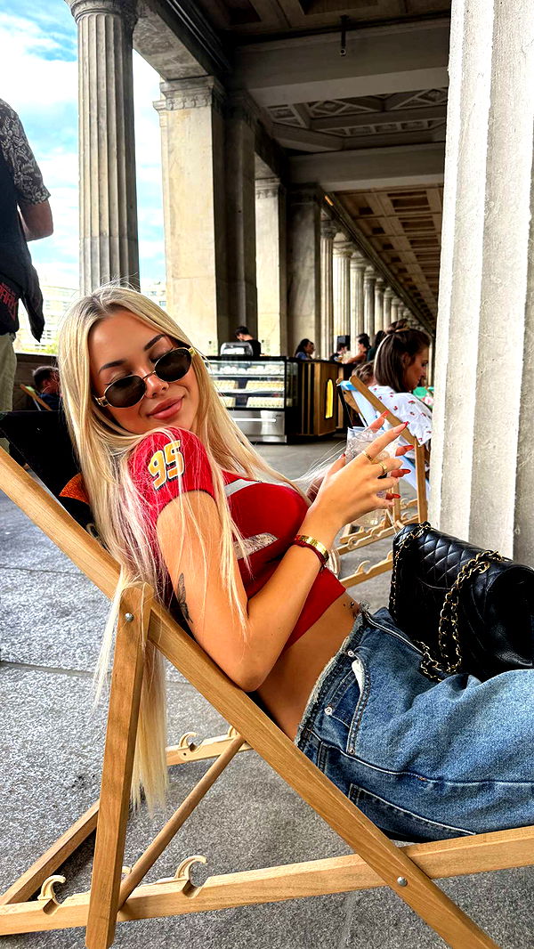 samantrasunny image ~ Altpins