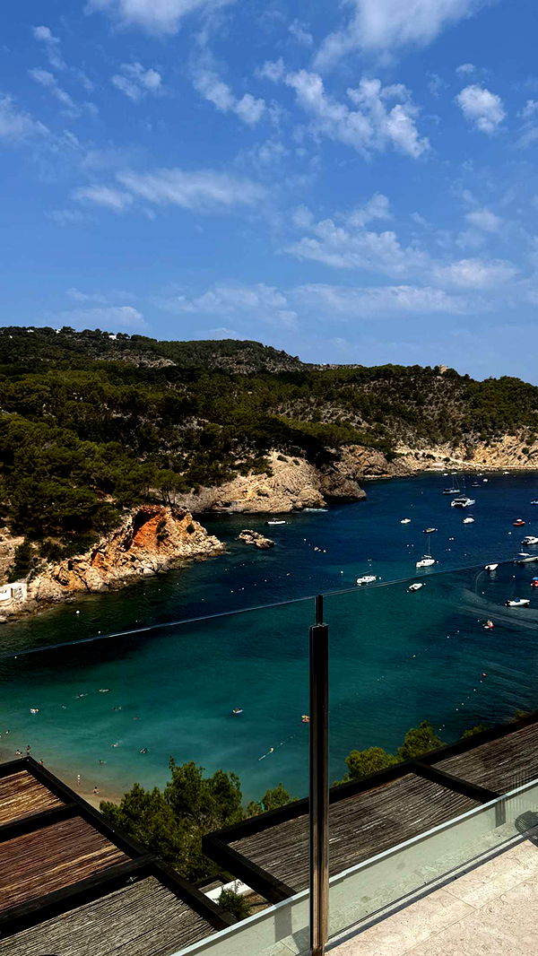 samantrasunny image ~ Altpins