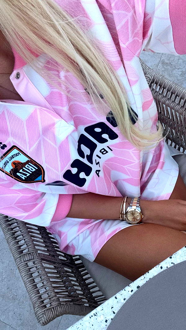 samantrasunny image ~ Altpins