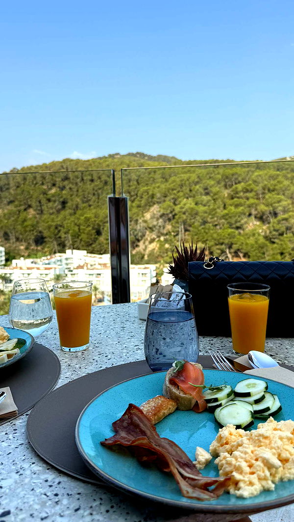 samantrasunny image ~ Altpins