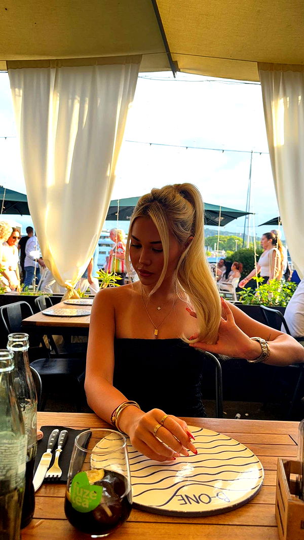 samantrasunny image ~ Altpins