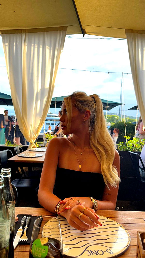 samantrasunny image ~ Altpins