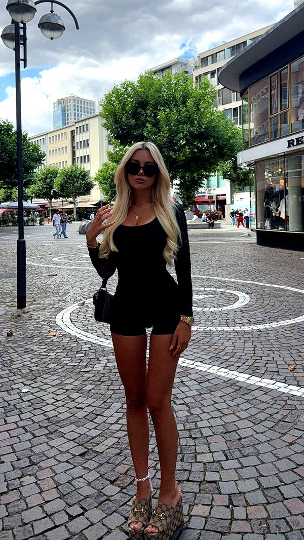 samantrasunny image ~ Altpins