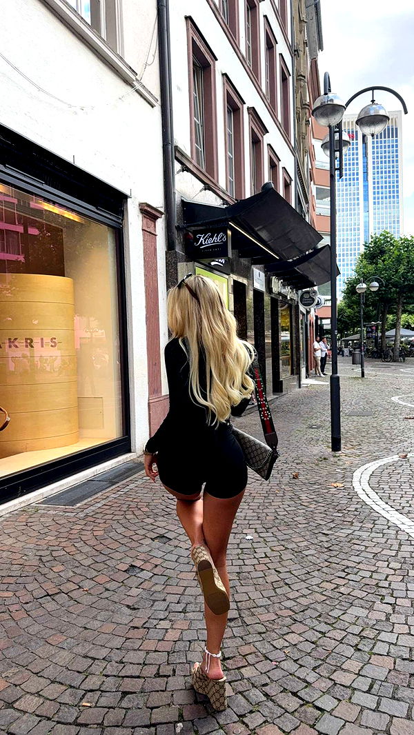 samantrasunny image ~ Altpins