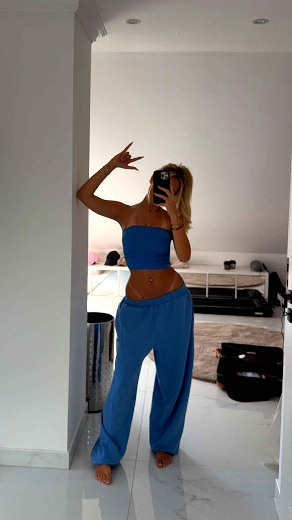 samantrasunny image ~ Altpins