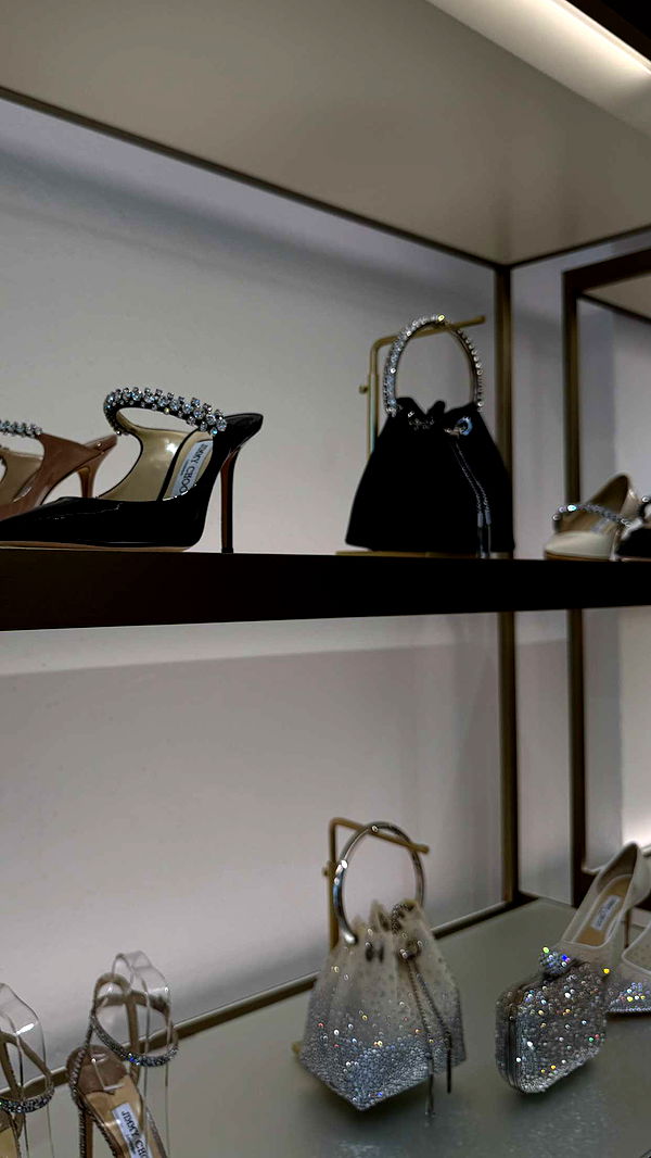 samantrasunny image ~ Altpins