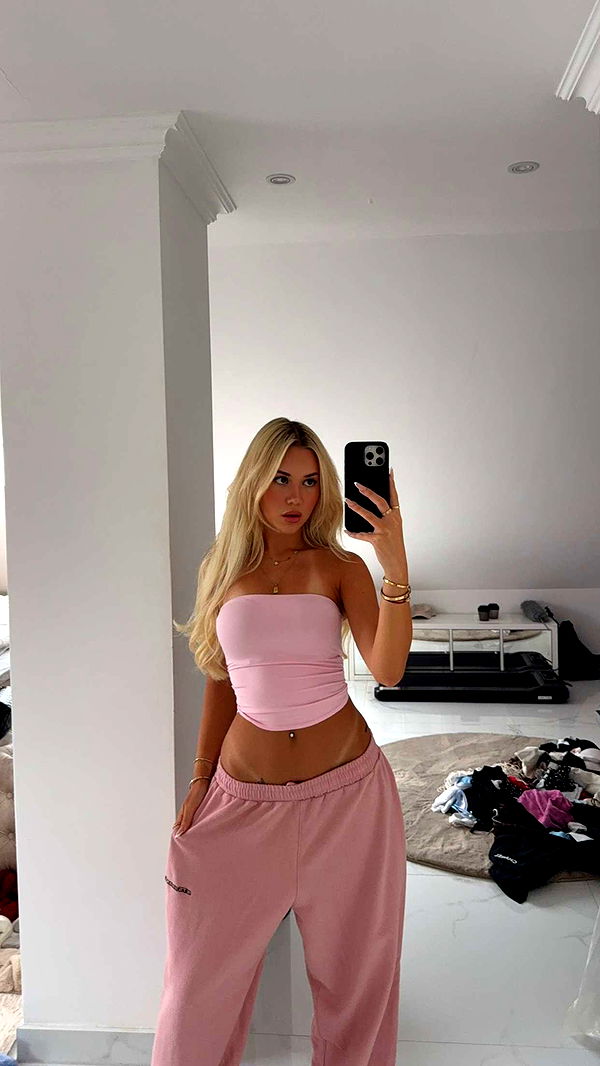 samantrasunny image ~ Altpins