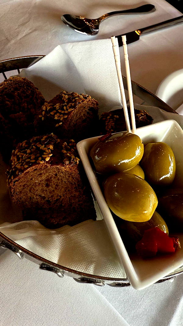 samantrasunny image ~ Altpins