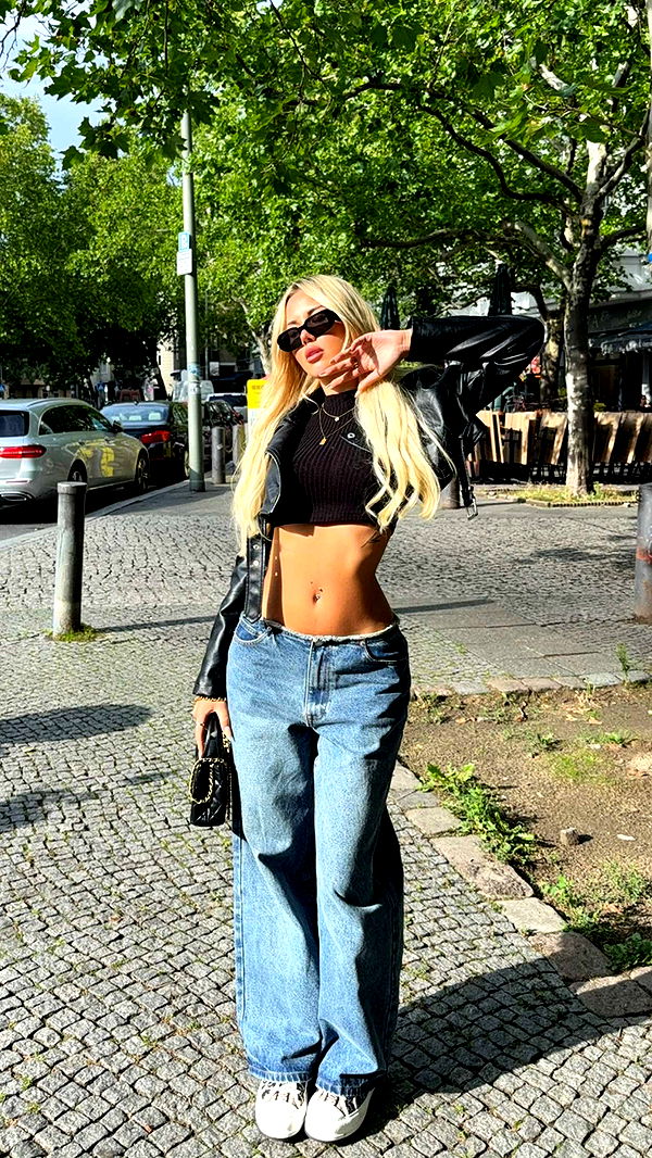 samantrasunny image ~ Altpins