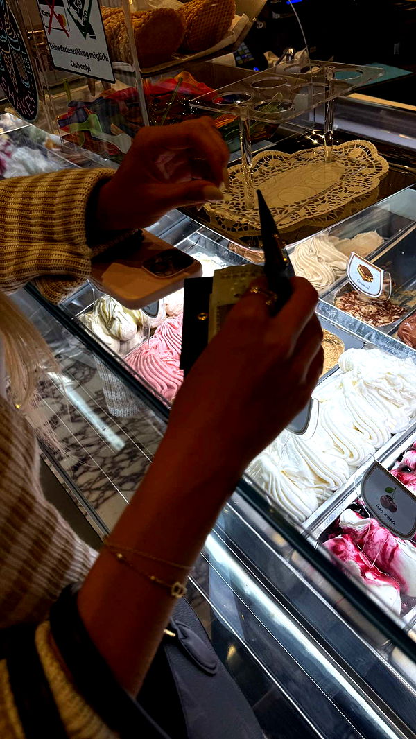 samantrasunny image ~ Altpins