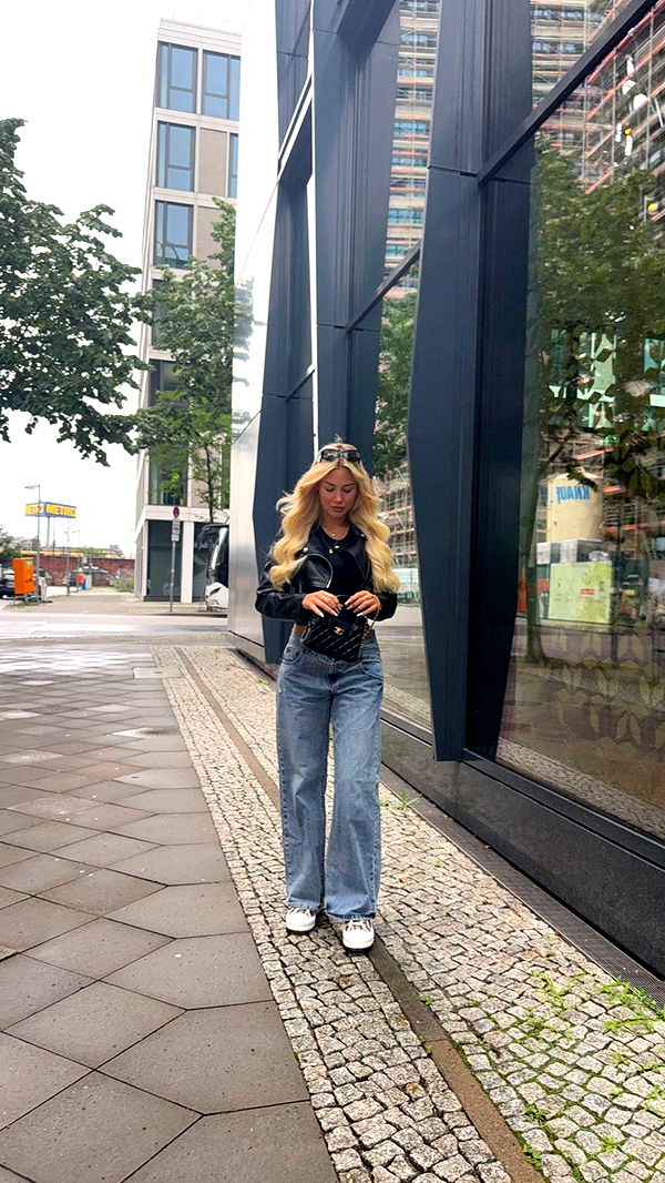 samantrasunny image ~ Altpins