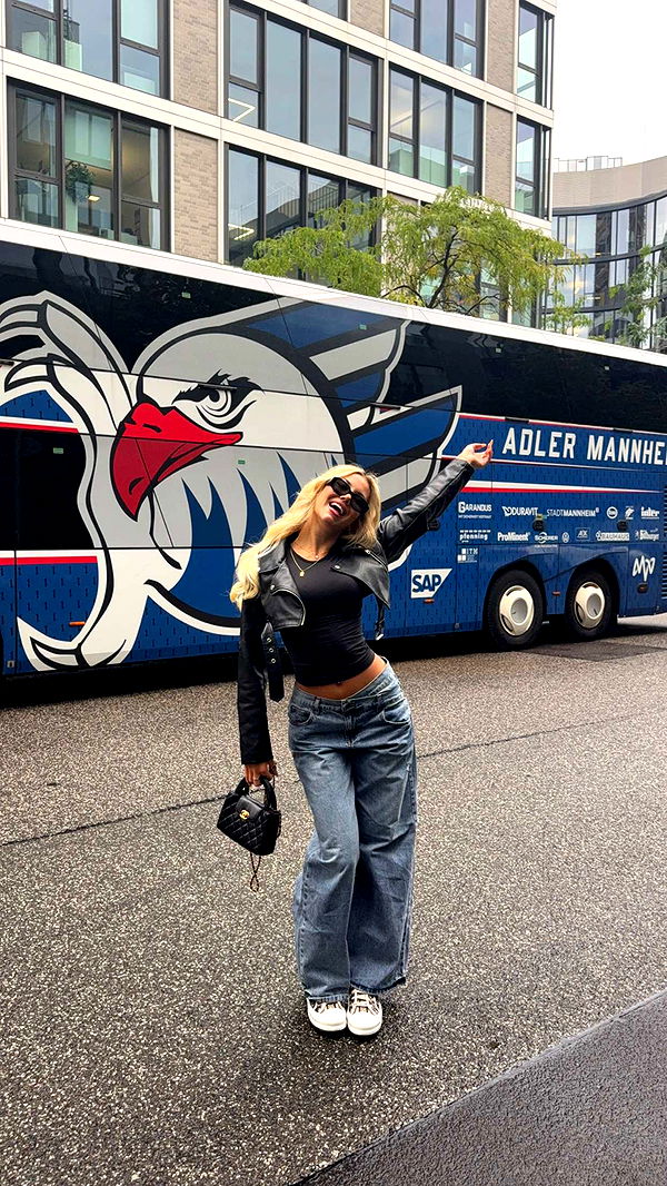 samantrasunny image ~ Altpins