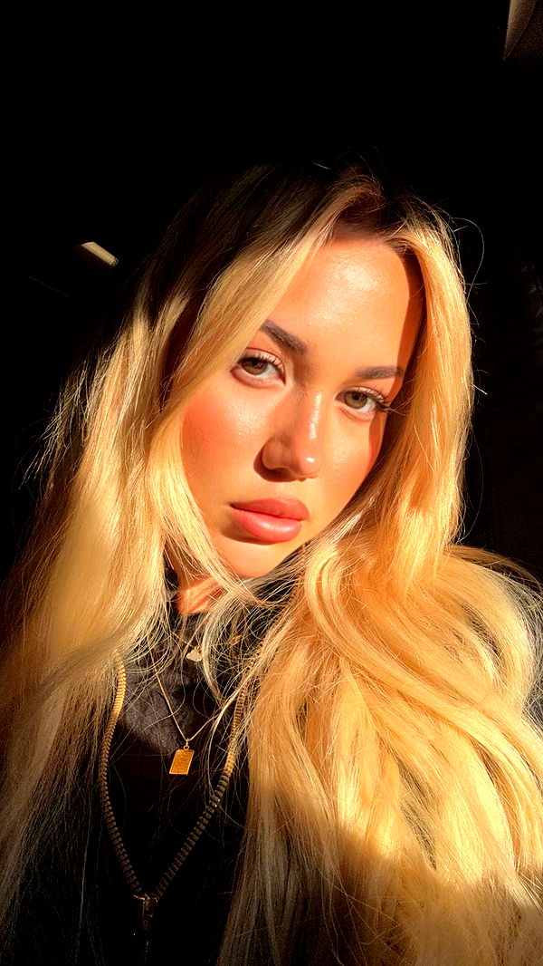 samantrasunny image ~ Altpins