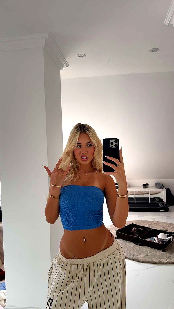 samantrasunny image ~ Altpins