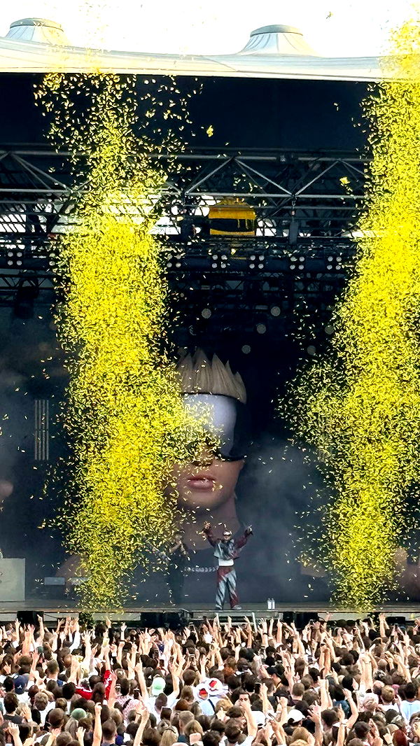 samantrasunny image ~ Altpins