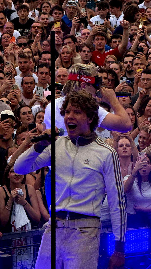 samantrasunny image ~ Altpins