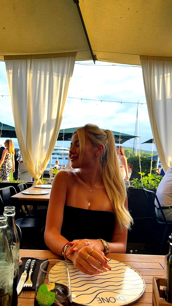 samantrasunny image ~ Altpins