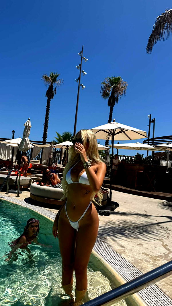 samantrasunny image ~ Altpins