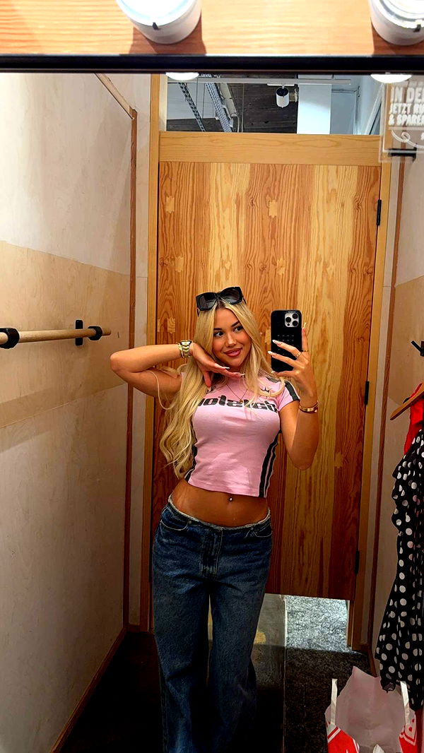 samantrasunny image ~ Altpins