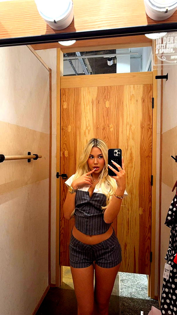 samantrasunny image ~ Altpins