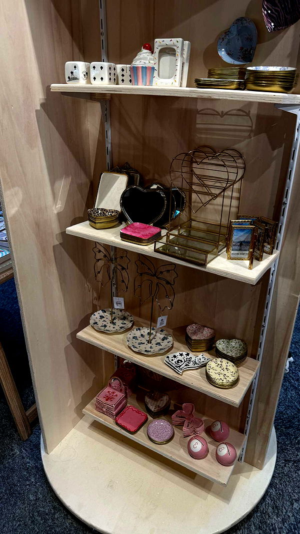 samantrasunny image ~ Altpins