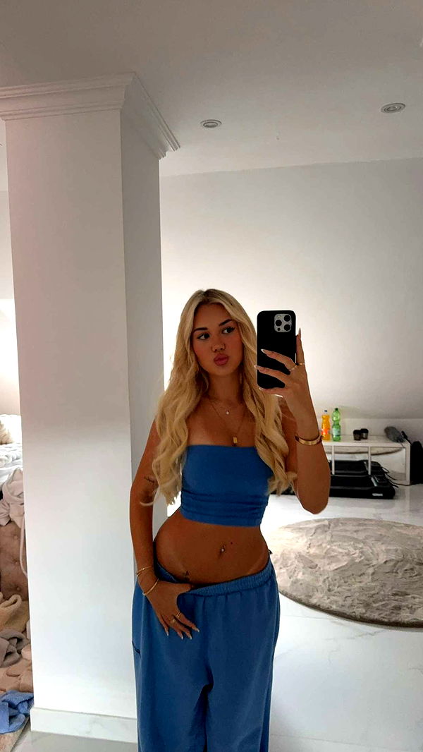 samantrasunny image ~ Altpins