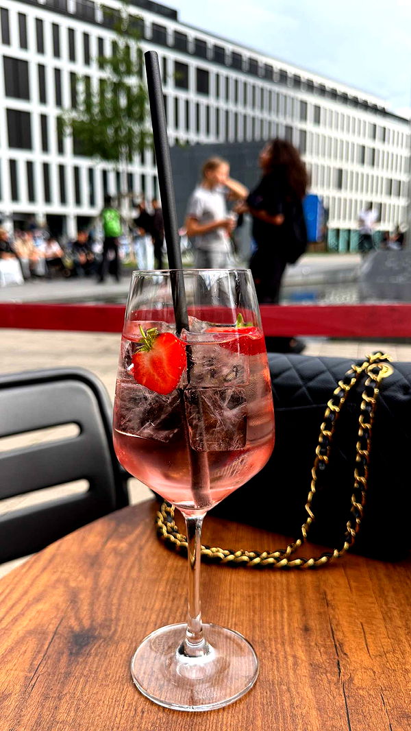 samantrasunny image ~ Altpins