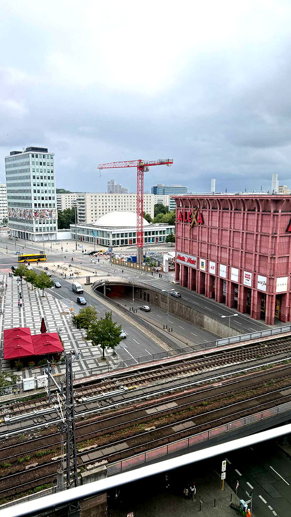 samantrasunny image ~ Altpins