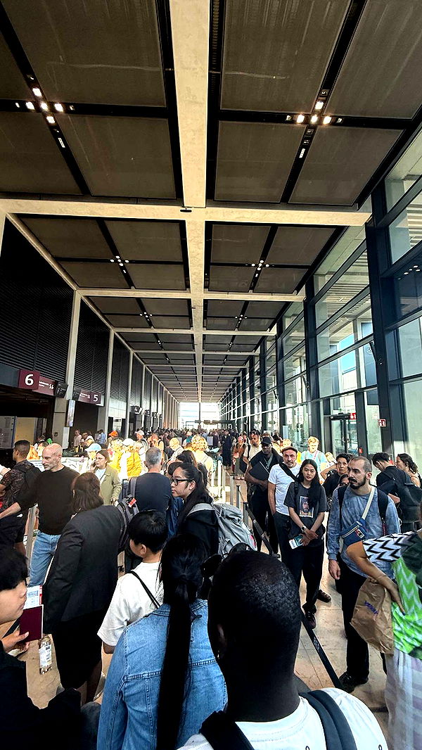 samantrasunny image ~ Altpins