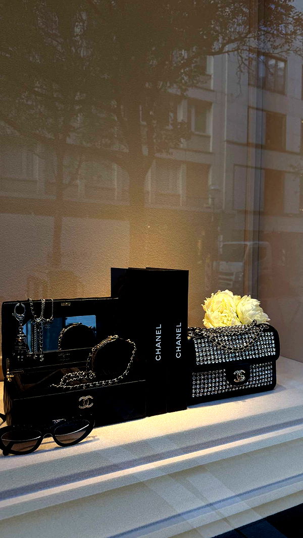 samantrasunny image ~ Altpins