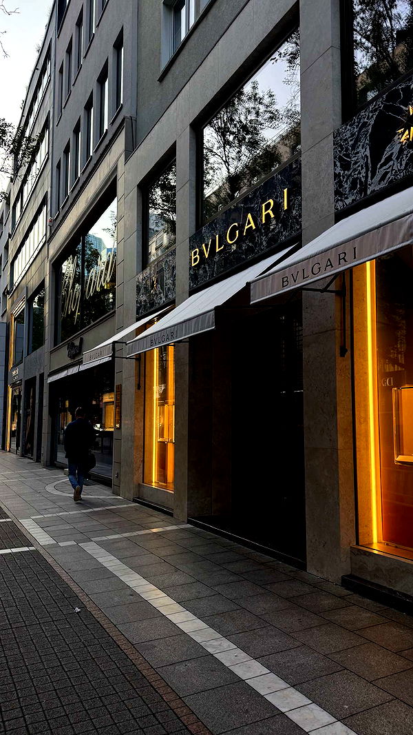 samantrasunny image ~ Altpins