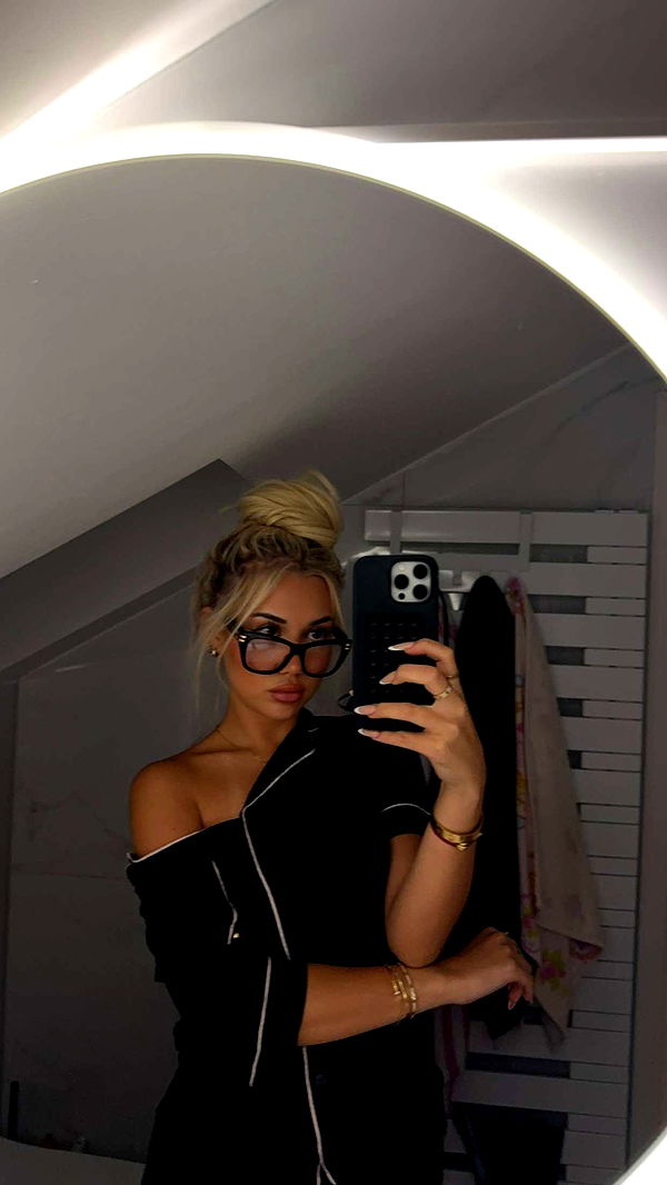 samantrasunny image ~ Altpins