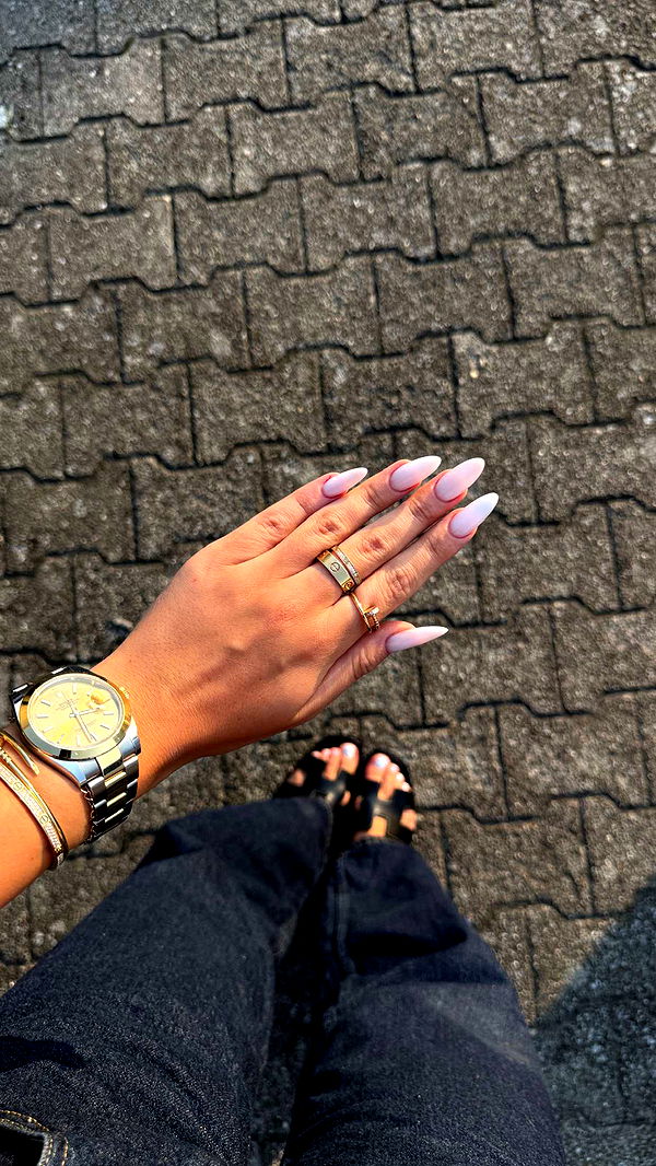 samantrasunny image ~ Altpins