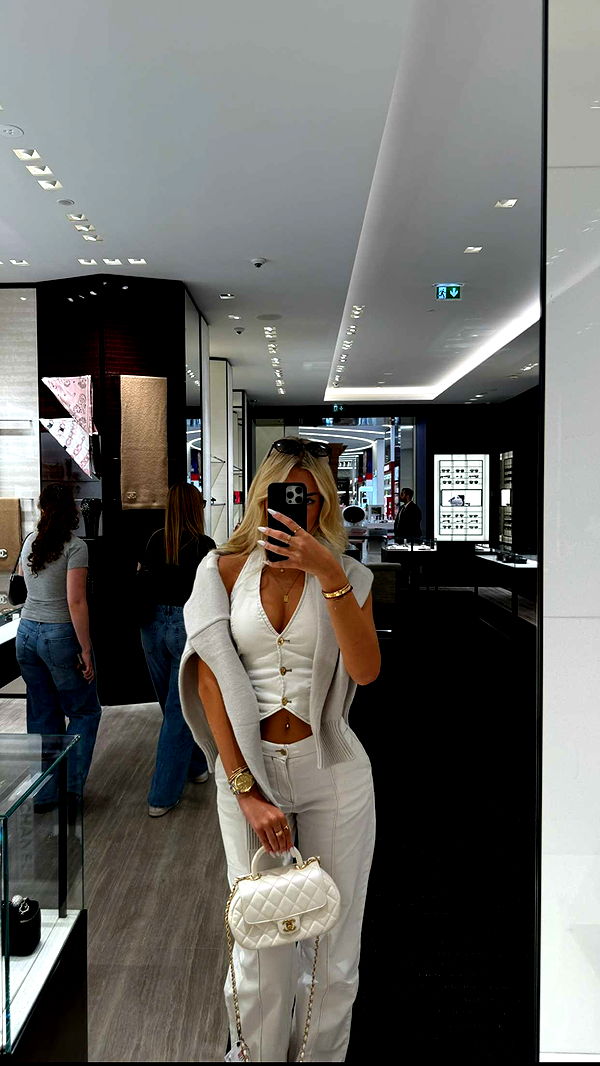 samantrasunny image ~ Altpins