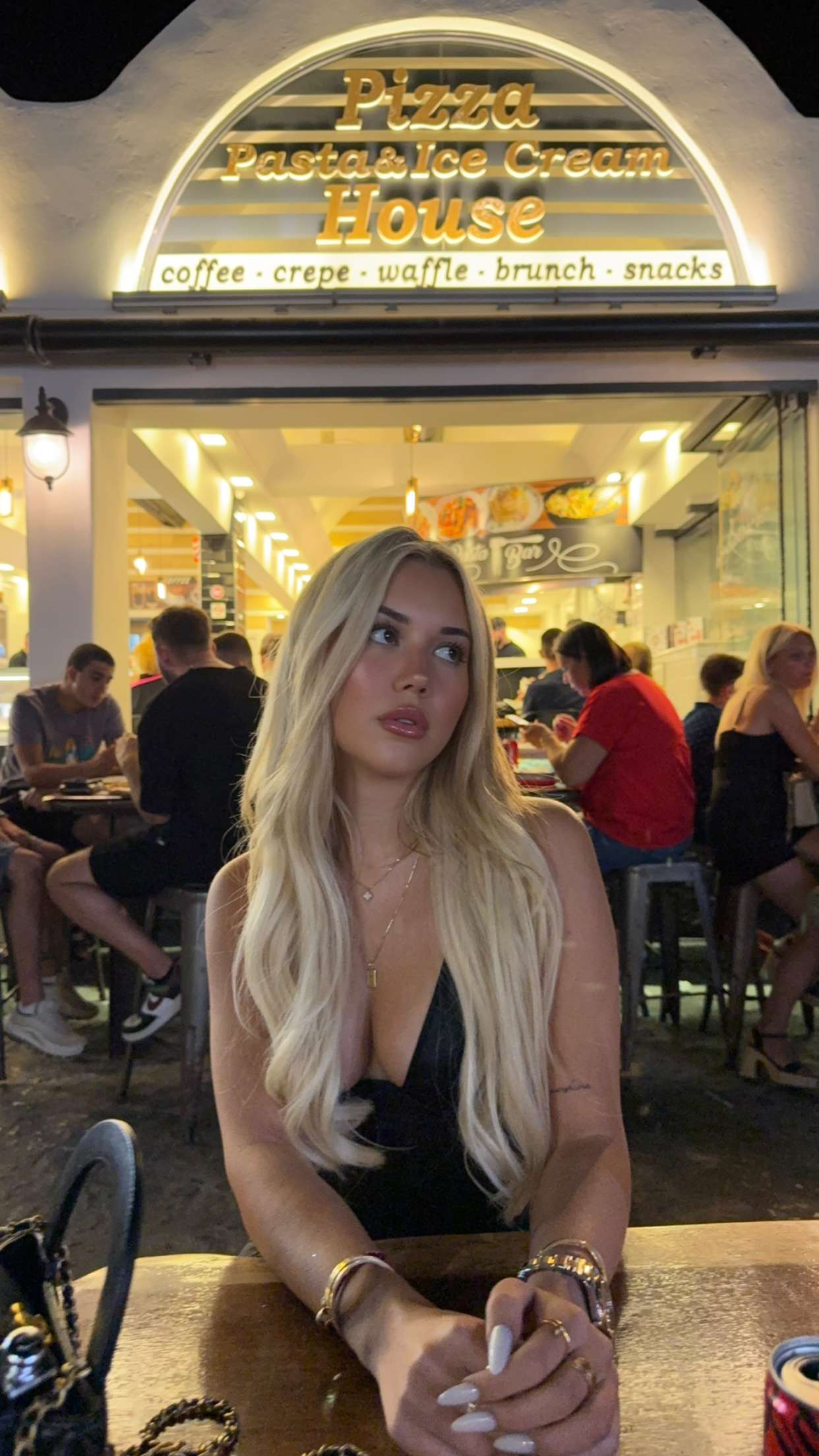 samantrasunny snapchat image archive image