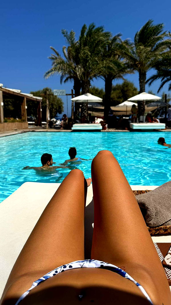 samantrasunny image ~ Altpins