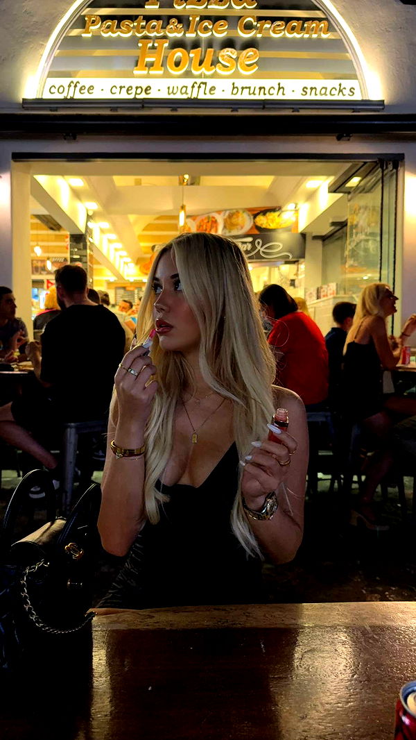 samantrasunny image ~ Altpins