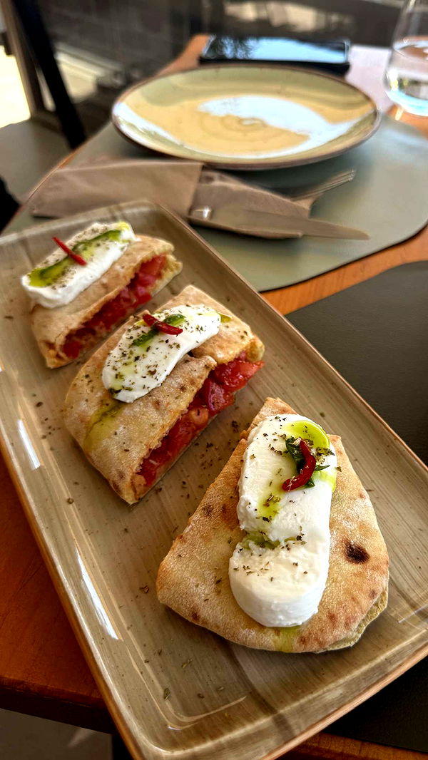 samantrasunny image ~ Altpins