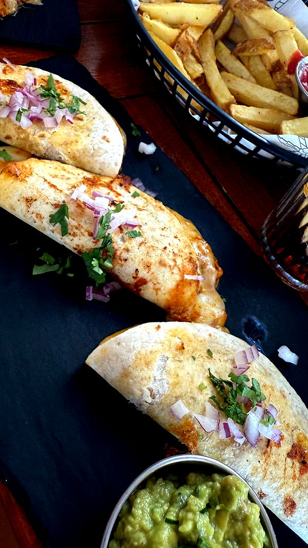 samantrasunny image ~ Altpins