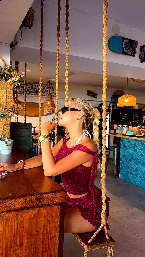 samantrasunny image ~ Altpins