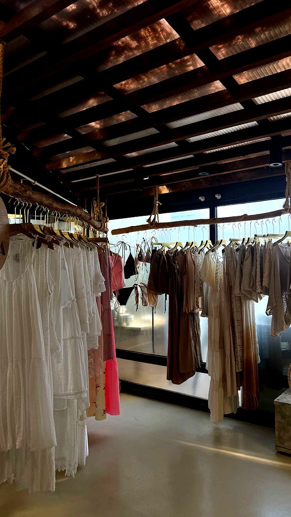 samantrasunny image ~ Altpins