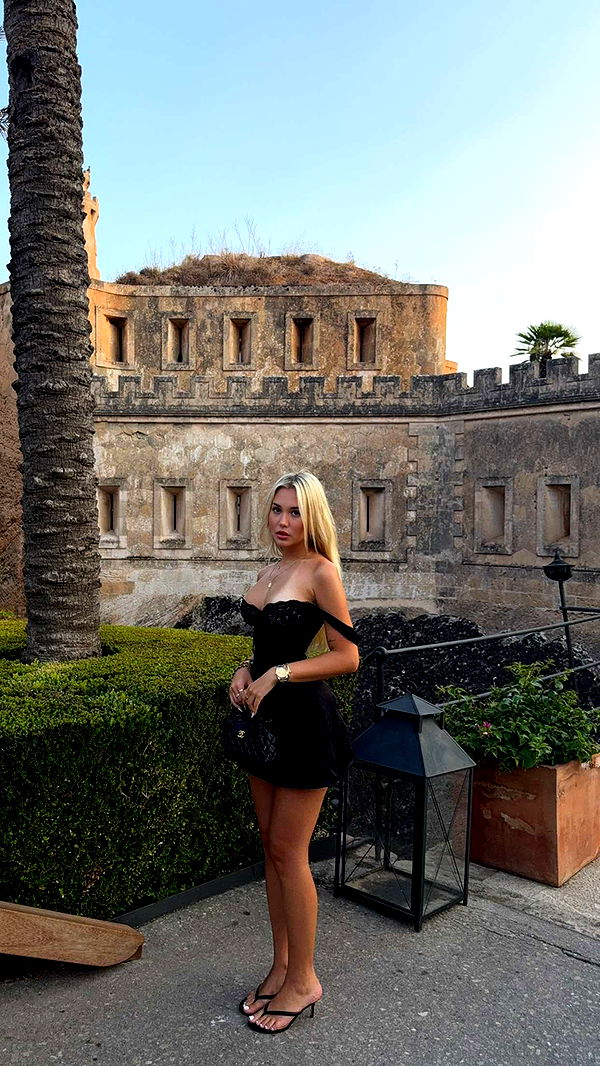 samantrasunny image ~ Altpins