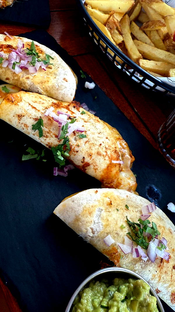 samantrasunny image ~ Altpins