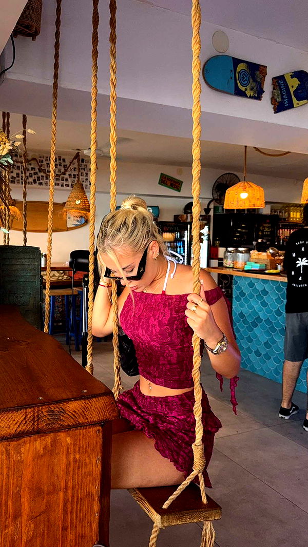 samantrasunny image ~ Altpins